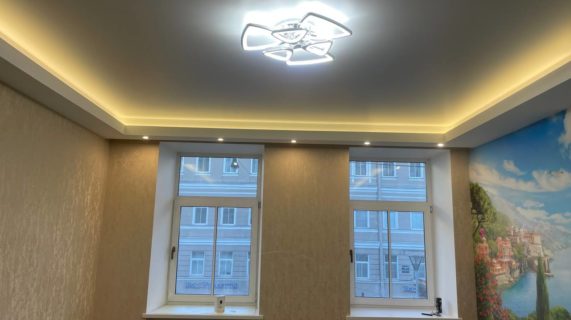 Двух уровневый потолок Гипрок + натяжной с подсветкой Объект на Большой московской