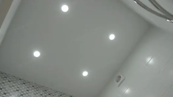 Матовый потолок на ул. Шателена 8