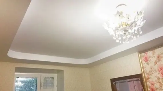 Сложные натяжные потолки