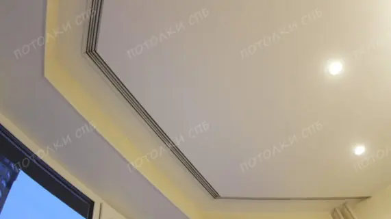 Потолок со скрытым карнизом на ул. Заречной