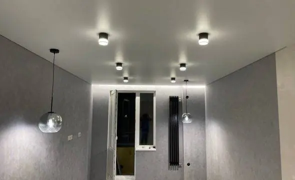 Объект на пр. Ветеранов — монтаж световых линий