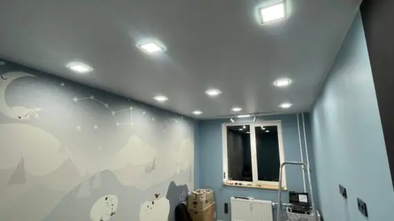 Объект на пр. Ветеранов — монтаж световых линий